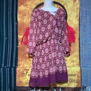 ROSE & OLIVE-women’s burgundy stenciled design long sleeve high/low midi dress